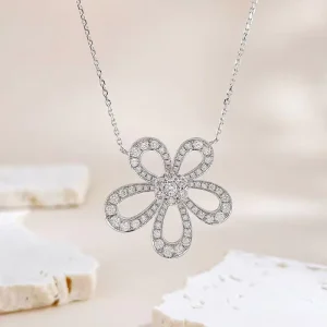 18K White Gold Lab Grown Diamond Pendant Necklace Full Diamond Five Petal Sunflower Elegant Charm Fine Jewelry Fashion Necklaces