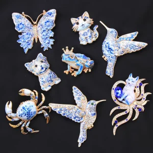 Blue White Porcelain Pattern Animal Enamel Rhinestone Brooches Butterfly Cat Dog Frog Hummingbird Crab Fox Lapel Pins Jewelry
