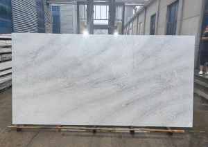 Clear Grain Calacatta Artificial Quartz Slabs for Modern Kitchen & Bathroom Countertops Supporting Customization Mass Production