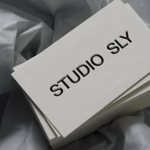 Custom Business Cards with Embossed Hot Stamping Fast Design Rapid Proofing for Networking Industry Exhibitions