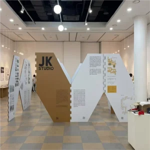 Custom Corrugated Cardboard Lightweight Detachable Exhibition Banner Display Panel Decorative Shelving Modern Display Rack