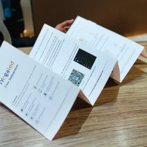 Custom Double Sided A5 A6 Coated Art Paper Eco-friendly Varnished Logo Printing Folding Menu Flyer Brochure Booklet Instruction