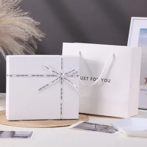 Custom High End Lid and Base Gift Storage Box Luxury Paper Box Elegant Design Packaging Box