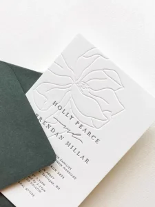 Custom Logo Luxury Business Cards with Fancy Paper Embossing Digital Printing