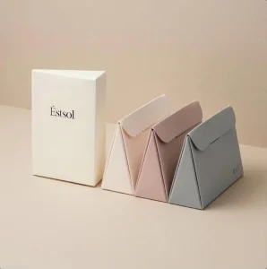 Custom Logo Triangle Folding Gift Box Luxury Recyclable Cardboard Packaging for Jewelry Cosmetics Candy Wedding Party Favor