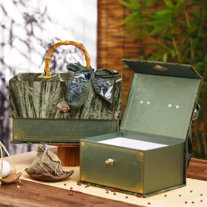 Custom Luxury Design Your Gift Paper Series Printed Logo Cosmetic Display Gift Packaging Box With Handle