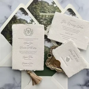 Customized Handmade Luxurious Textured Classic Embossed Paper Lithographic Wedding Invitation Initial Lettering Card for Wedding