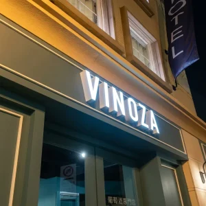 Design 3D LED Storefront Sign Beauty Salon Illuminated Sign Channel Letters Outdoor Business Signs