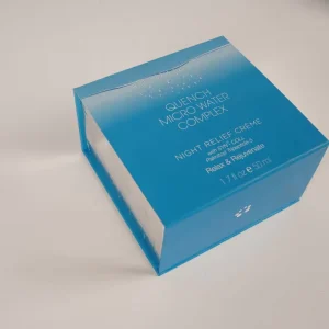 Factory Custom Heart Book-Style Paper Gift and Cosmetic Packaging Box with Magnetic Flip Cover