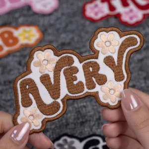 High Quality Eco-Friendly Colorful Felt Embroidery Patches DIY Heat Pressed Badges for Hats Jeans Custom Sizes Heart Flower