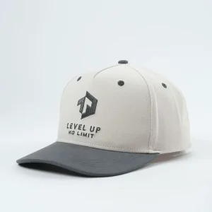 High Quality Golf Hat 5 Panel Cap Custom With Embroidery Logo Structured Frame a Custom 5 Panel Cap With Embroidery Logo