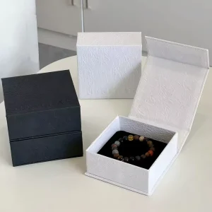High end Factory Custom Embossed Logo Magnetic Flip Gift Packaging with Textured Specialty Paper Jewelry Paper Box