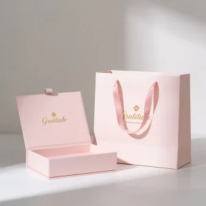 Luxury Custom Logo Cosmetic Pink Packing Boxes and Bags for Small Businesses Skincare Products Hot Stamping Printing Handling