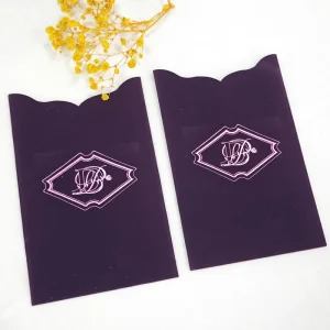 Luxury Velvet Drawstring Pull Out Envelope Custom Hot Stamping Monogram Logo Wave Top Edge Wedding Invitation Envelope