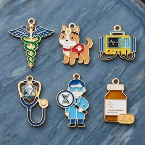 Medical Student Nurse Keychain New Doctor Medical Tools Stethoscope Syringe Key Rings Metal Key Chains Nurse Day Gifts