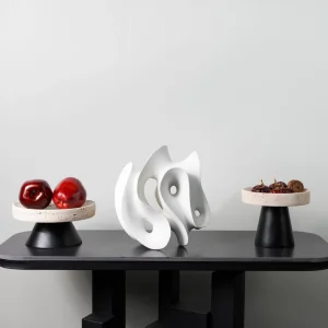 Modern Geometric Hollow Resin Ornaments Creative Curve Decorations for Hotel B&B Desktop Handmade Sculpted Holiday Gift