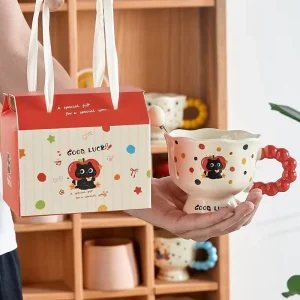 Modern UV Printed Personalized Safe Stocked Souvenir High Value Ceramic Mug Couple Design Business Gifts for Girls Paper Bag