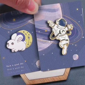 New Fashion China OEM Manufacturer Metal Cute Anime Cartoon Hard Soft Enamel Pin Custom Logo