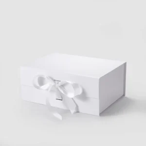 OEM Custom Luxury Cardboard Gift Packaging Box for Cosmetic Gift Sets with Portable Design Embossing Lid and Ribbon
