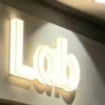 Outdoor Wall Store Front Advertising 3D Business Signage Shop Logo Acrylic Channel Letters Illuminated LED Electronic Signs