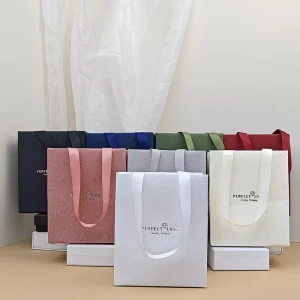 Screen Printed Brand Logo Design Promotional Luxury Clothing Gift Shopping Black Recyclable Coated Paper Handled Paper