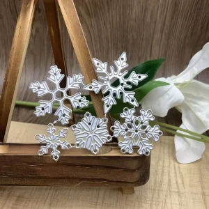 Snowflake Floral Metal Die Cut Embossing Template Tool for DIY Scrapbooking Cardmaking and Photo Album Craft Decoration