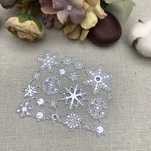 Snowflake Metal Cutting Die Template for DIY Photo Albums Gift Boxes Paper Cards Greeting Cards and Scrapbooking