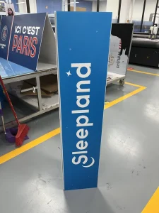 TongJie Portable Triangle Display Board Tearproof Weather Resistant Custom Print Oxford Bag Trade Show Booth Sign