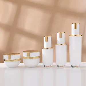 White Gold Buckle Cosmetic Bottle 30ml 50ml 100ml Refillable Lotion Serum Container
